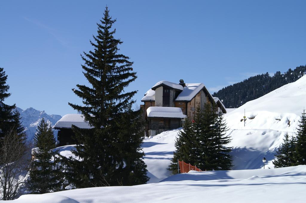 Swiss Chalet-Style Hotel Walliser Spycher รีเดอร์อัลพ์ ภายนอก รูปภาพ
