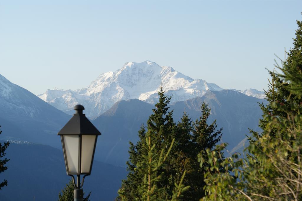Swiss Chalet-Style Hotel Walliser Spycher รีเดอร์อัลพ์ ห้อง รูปภาพ