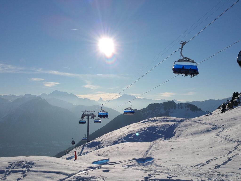 Swiss Chalet-Style Hotel Walliser Spycher รีเดอร์อัลพ์ ภายนอก รูปภาพ